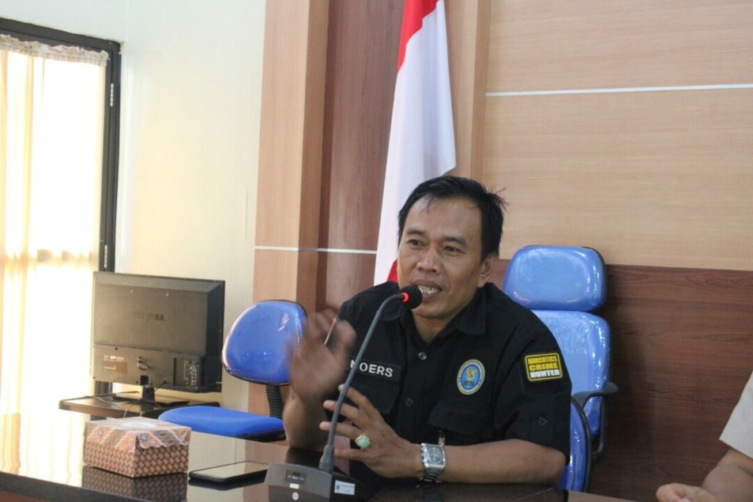 Sosialisasi P4GN dan Test Urine di UPT Stasiun Karantina Pertanian Kelas I Sumbawa Besar