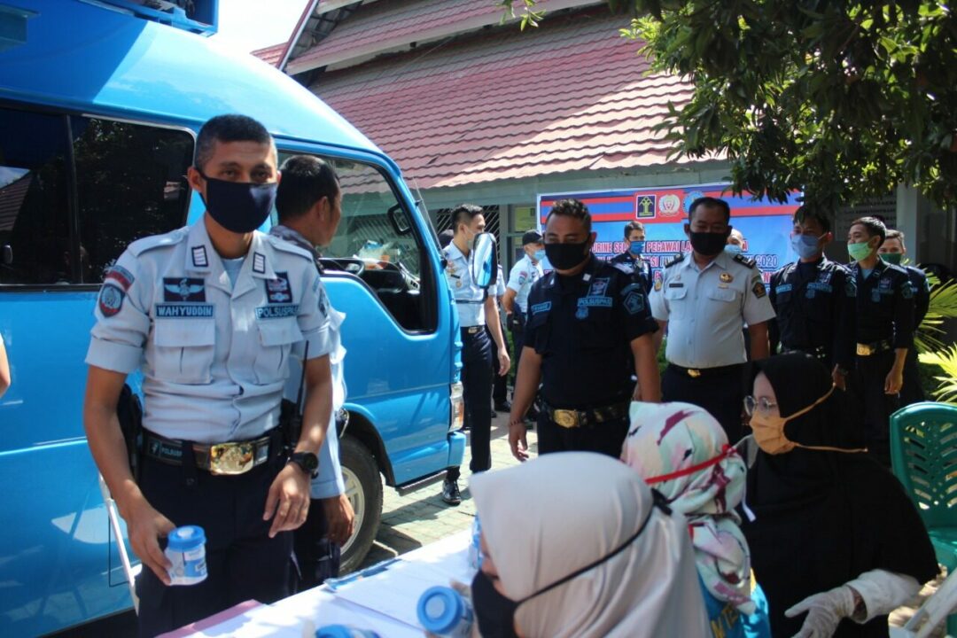 Test Urine di Lembaga Pemasyarakatan Kelas IIA Sumbawa dalam Rangka Impementasi Inpres No 2 Tahun 2020