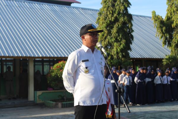 Sosialisasi P4GN Pada Kegiatan Upacara Bendera di SMP Negeri 3 Sumbawa