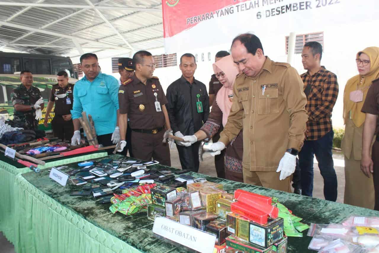 BNN Kab Sumbawa Menghadiri Kegiatan Pemusnahan Barang Bukti di Kantor Kejaksaan Negeri Sumbawa