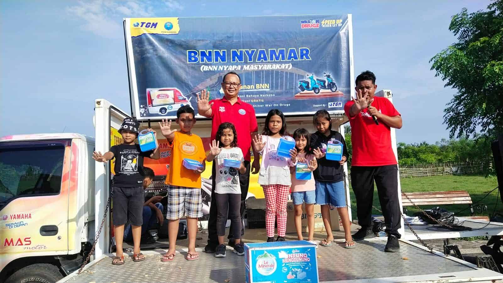 BNN NYAMAR "Menyapa Masyarakat" Pada Acara Car Free Day BNN NYAMAR “Menyapa Masyarakat” Pada Acara Car Free Day