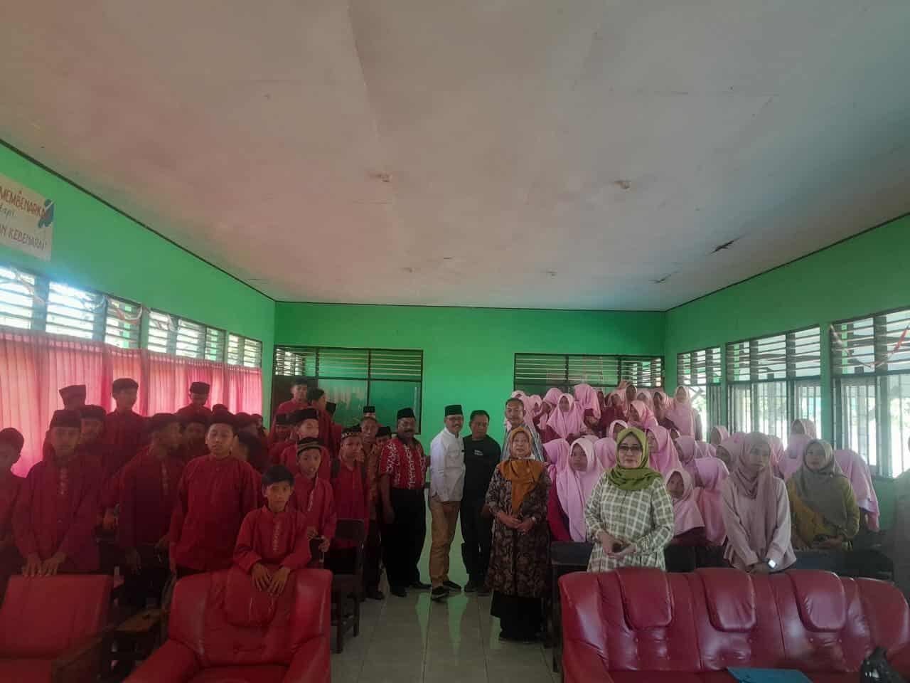 Sosialisasi P4GN pada Kegiatan Reses DPRD Kabupaten Sumbawa Sosialisasi P4GN pada Kegiatan Reses DPRD Kabupaten Sumbawa