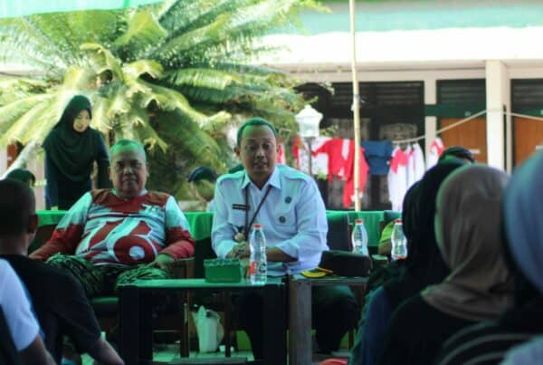 Ngobrol Santai tentang Narkoba Bersama Peserta Pasukan Pengibar Bendera Pusaka Kabupaten Sumbawa