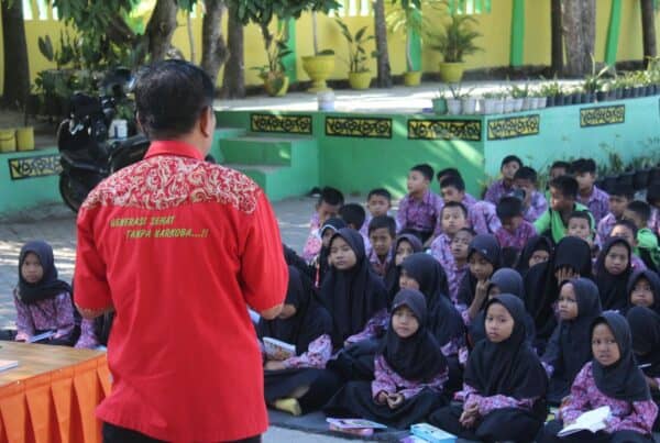 BNN Kabupaten Sumbawa Hadir Beri Pemahaman Bahaya Narkoba Bagi Siswa/i SD Negeri Kerekeh