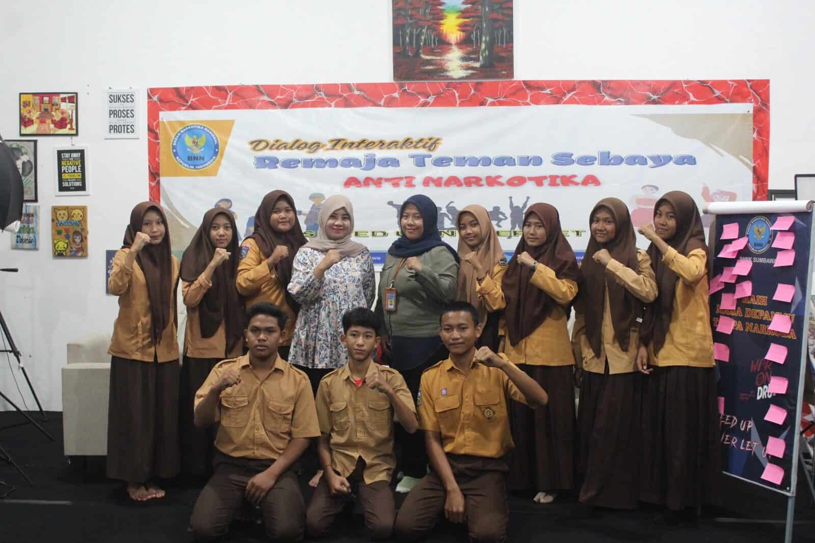 Dialog Interaktif Remaja Teman Sebaya Anti Narkotika Dialog Interaktif Remaja Teman Sebaya Anti Narkotika